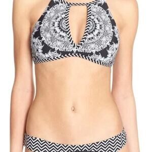 Red Carter Medallion Chevron Bikini Top Black White Medium NWT